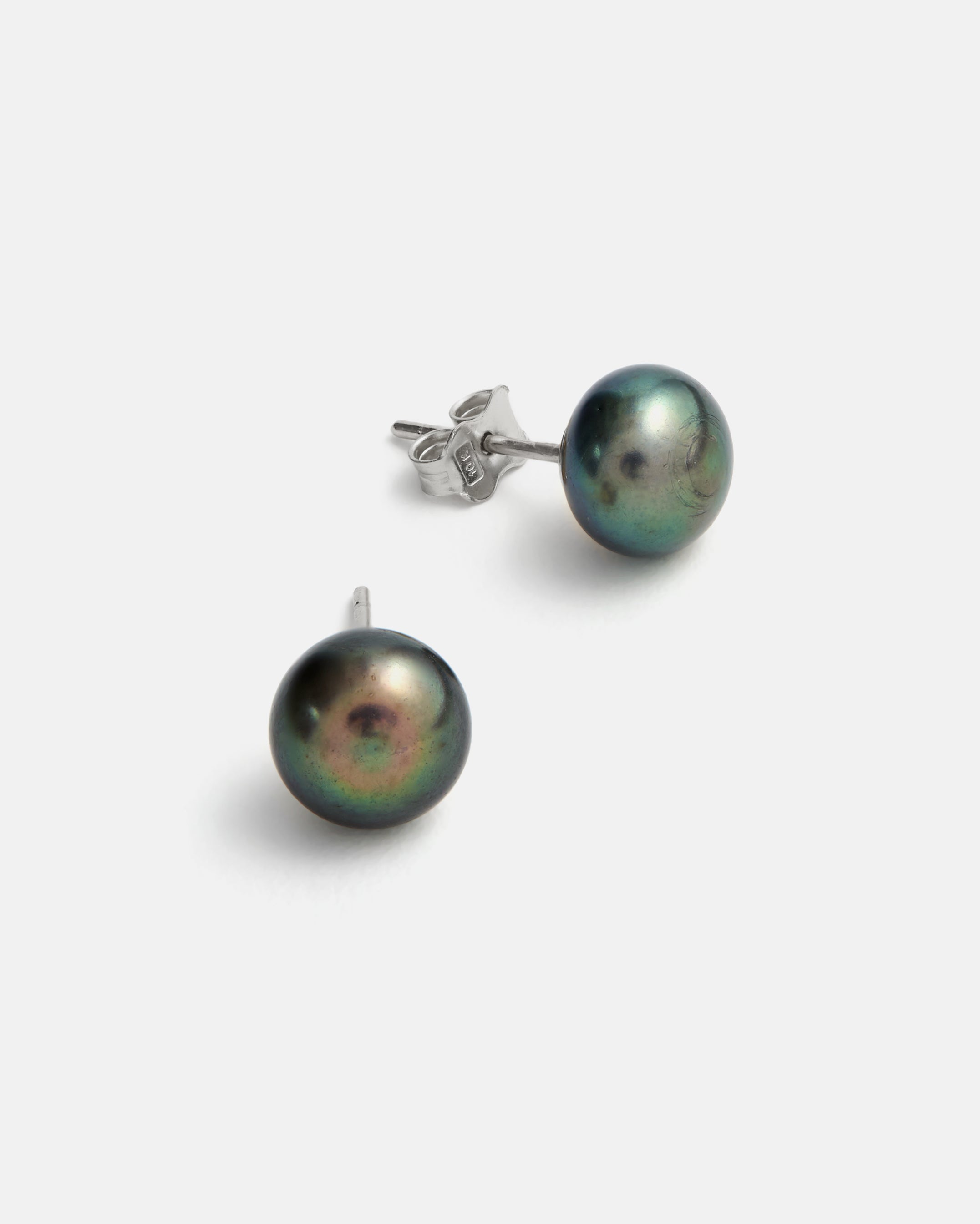 Clous d'Oreilles Neptune avec Perles d'Eau Douce Irisées en Or blanc