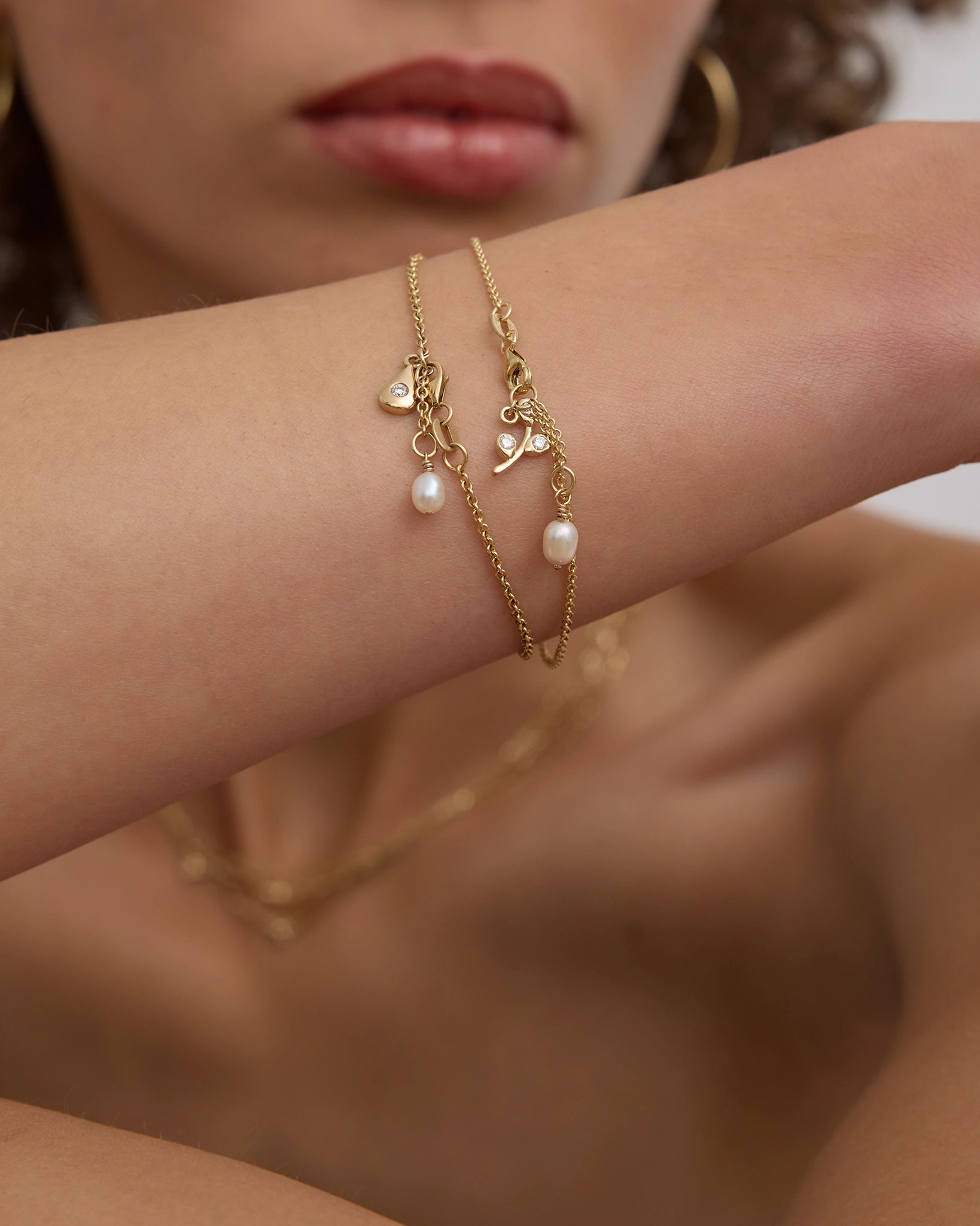 Branch Bracelet in Gold with lab grown Diamonds & Pearl