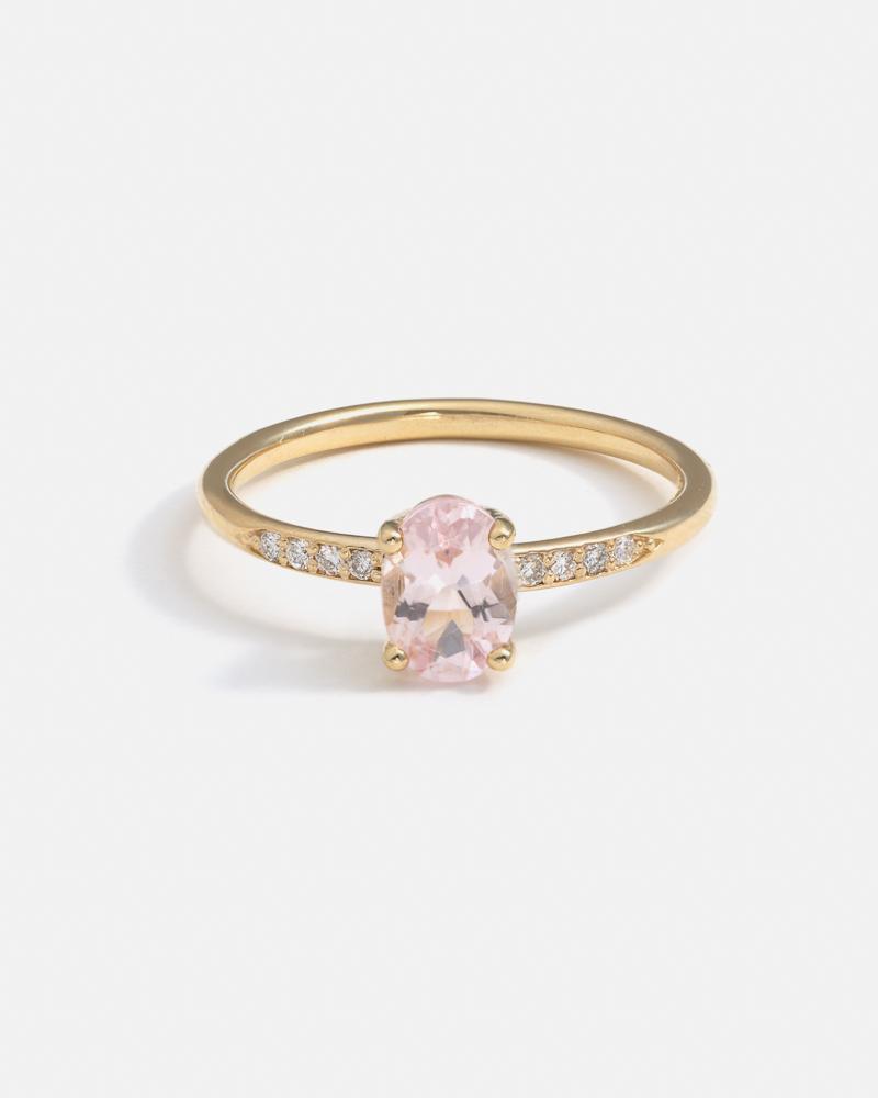 Ellipse Ring in Fairmined Gold with Morganite and lab grown Diamonds