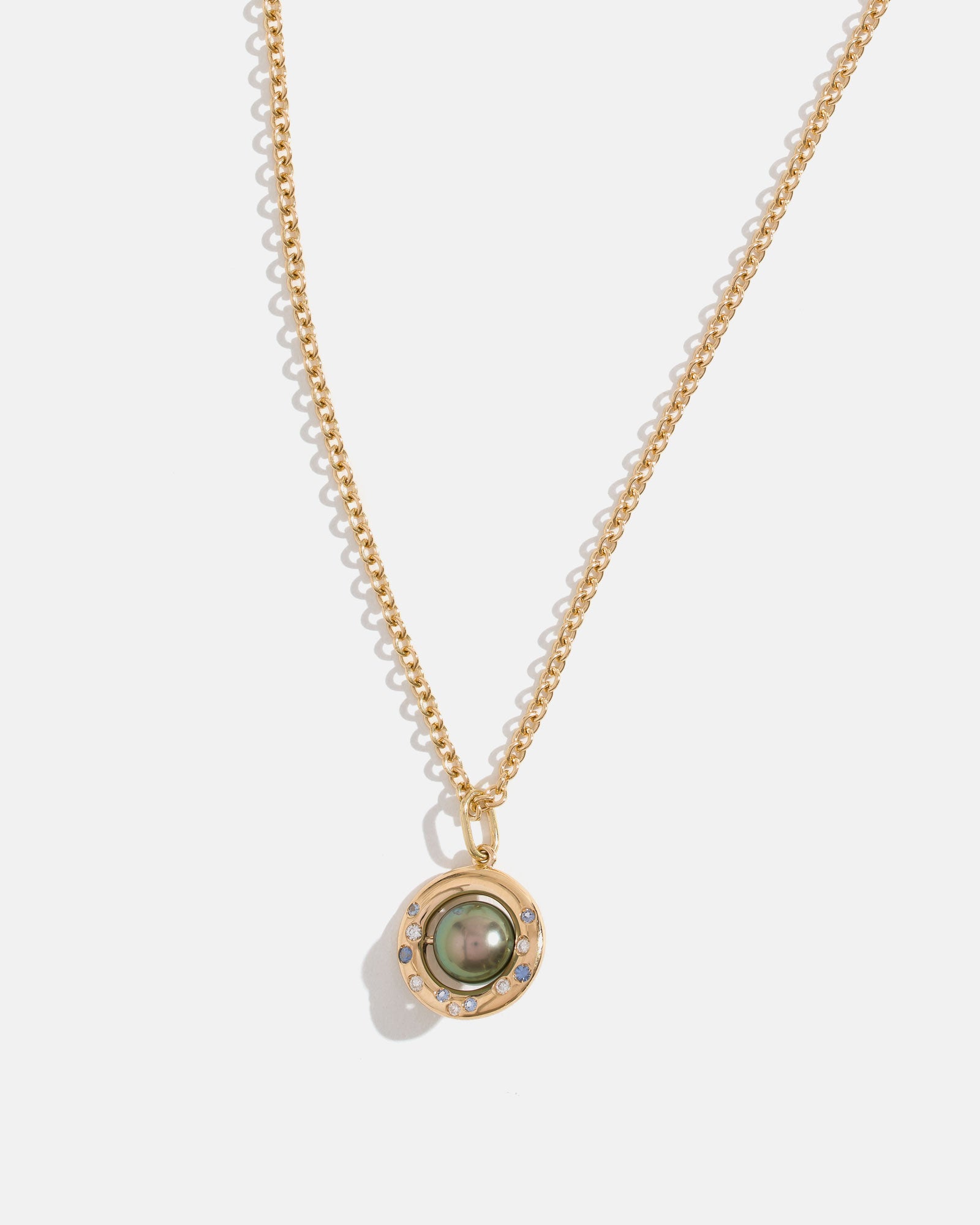 Celeste Pendant in Fairmined Gold with Tahitian Pearl