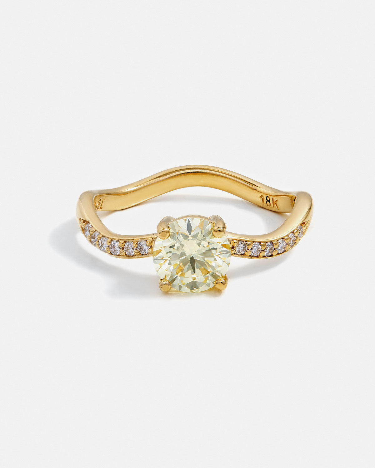 Disco Pavée Ring in 18k Fairmined Yellow Gold with 1.07 carat Yellow lab-grown Diamond