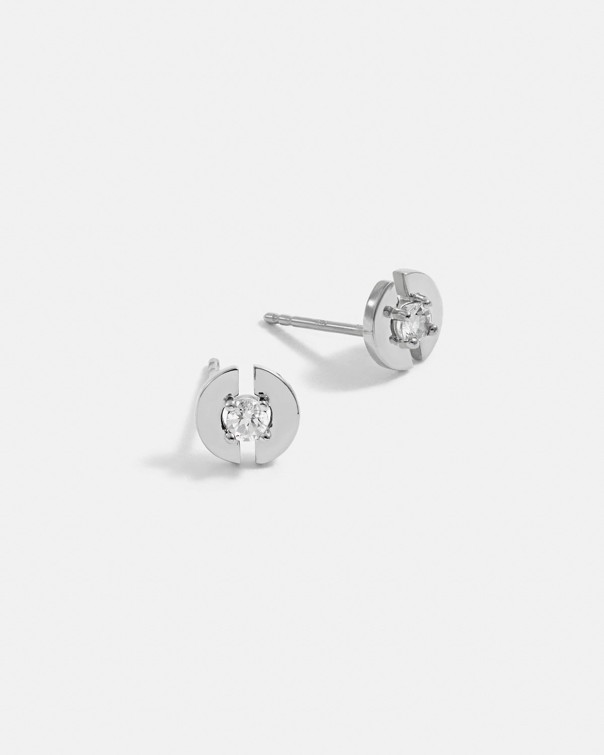 Stein Stud Earrings in Silver with White Quartz