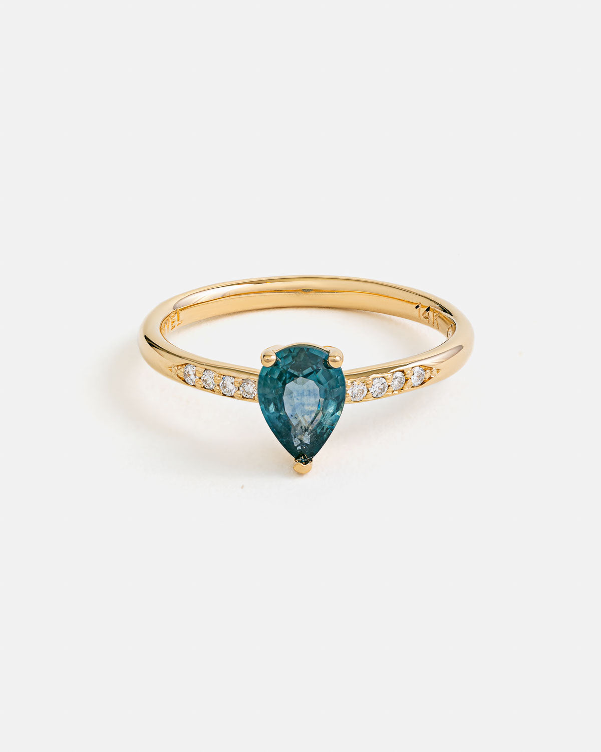 Pira Ring in 14k Fairmined Yellow Gold with Australian Sapphire and lab grown Diamonds